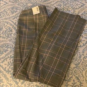 NWT- Izod golf pants